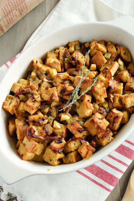 GLUTEN-FREE CARAMELIZED ONION & APPLE STUFFING