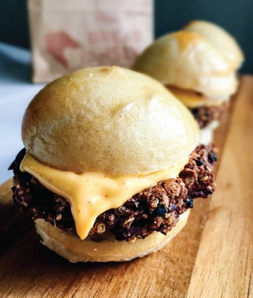 BLACK BEAN QUINOA SLIDERS