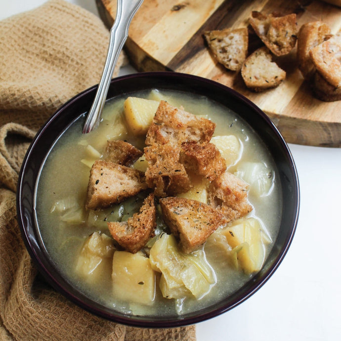 CABBAGE & POTATO SOUP W/ GLUTEN-FREE HERB CROUTONS